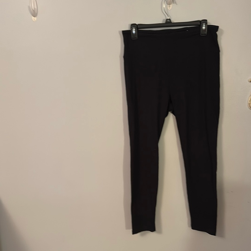 Two pairs of SANOMA 7/8 length leggings SZ M